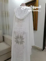  18 وينها  ام العريس عبايه شيفون فراشه مع شك  قطعتين  القطعه داخلي ملزقه مع الفراشه