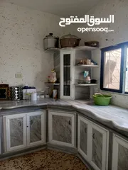  5 عماره سكنيه للبيع