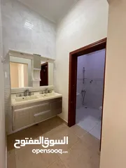  9 3 Bedrooms Apartment for Rent in Al Hail REF:996R