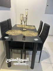  1 طقم طاولة طعام