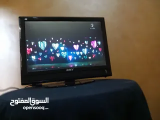  1 لسرعة البيع الصور قبل ما الشاشة تفصل كانت شغالة الكهربا فصلت ورجعت لقينا الشاشة زرقاء  وصيانتها بسيط