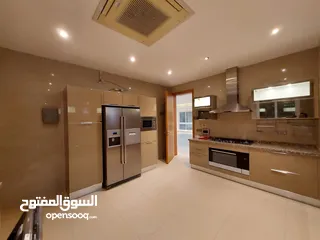  17 4 Bedrooms Villa for Rent in Madinat Sultan Qaboos REF:1017AR