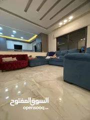  10 البنيات قرب كليه لومينوس