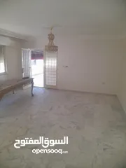  16 شقة دوبلكس للايجار او للبيع