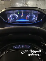  8 جيب بيجو 3008 لون اسود ( بيع بسبب السفر)