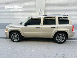  2 جيب باتريوت 2009 - 4×4، لون ذهبي