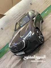  2 Mercedes EQC400 4matic