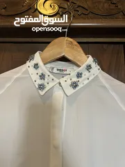  2 قميص ابيض شيفون مع خرز ازرق