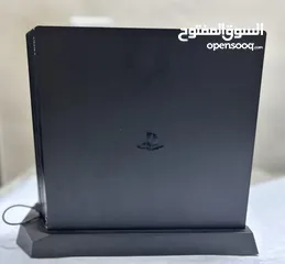  1 Play station Ps4 pro