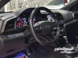  9 Hyundai Elantra Sport 1.6 Turbo