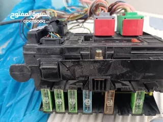  1 علبة فيوزات
