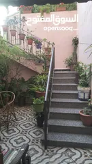  3 منزل مكون من 3غرف نوم و3 حمامات واحده ماستر وصاله وصالون  وحديقه عدد 2