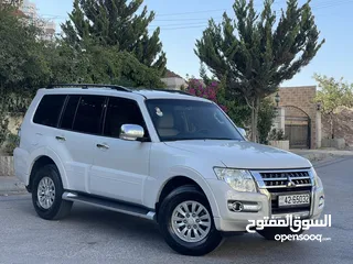  2 ميتسوبيشي باجيرو 2015 وارد الشركة