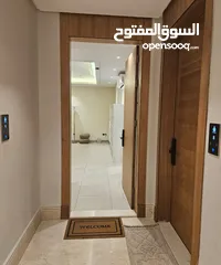  5 شقق شقة للايجار الرياض حي الملقا  ثلاث غرفة  صالة  مطبخ  ثلاث حمامات  الشقة مفروشة بلكامل  السعر 35