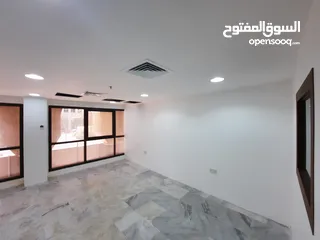  10 مكتب للايجار بأبراج العوضي  في شارع احمد الجابر بمنطقة الشرق