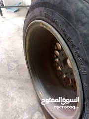  3 جنط 15للبيع مشبك لون ذهبي