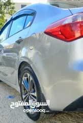  6 كيا سيراتو 2013 تسيير 2014 مع فتحة عداد قليل فحص ممتاز