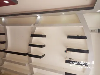  8 محل للايجار  فقط