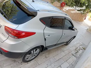  10 هونداي توسان موديل 2014  ترخيص 2014 فل الفل معدا فتحت سقف
