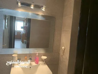 8 شقة ارضية للبيع - عبدون الشمالي- قرب السفارة البريطانية. Flat for sale-Abdoun-Near British embassy