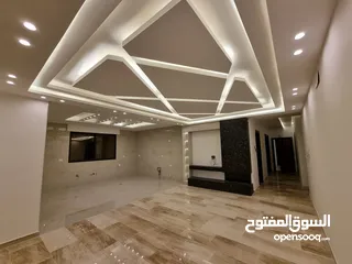  7 بالاقساط في حجارة النوابلسيه 220متر بتشطيب فندقي