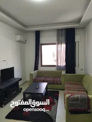  8 شقه استثماريه للبيع شارع الجامعه الاردنيه قرب مطعم ماكدونالدز