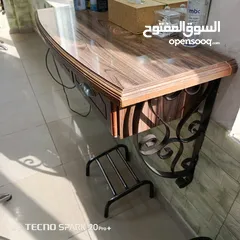  2 كاونترات صالون حلاقة .خشب.للبيع بسعر مناسب .