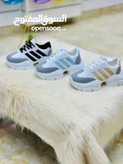  16 أحذية بسعر العرض