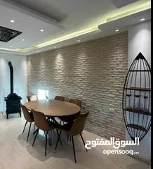  1 طاوله سفره بوضع ممتاز