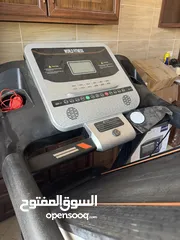  1 جهاز مشي كهربائي من World Fitness