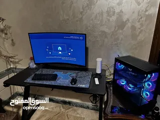  7 Pc مواصفات عالية و بحالة جديدة