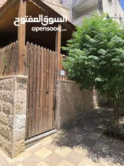  8 شقة أرضية للبيع