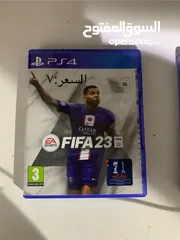  2 3 ps4 discs for sale  للبيع 3 دسك سوني 4