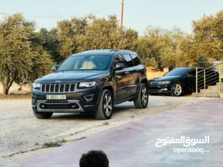  4 جراند شروكي بحالة الوكالة