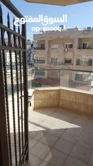  23 Flat / Apartment in Al Rabiah 4 Master Bedrooms  شقة لليجار في الرابية، فخمة و مأثثة و كبيرة 210 متر