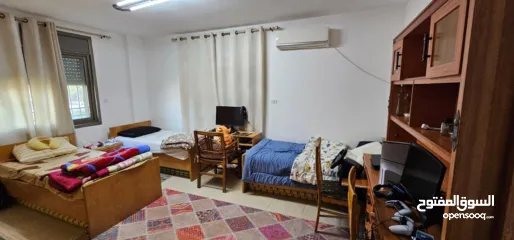  4 مكتبة +3 تخوت