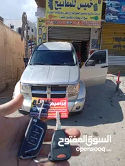  28 المهندس ابراهيم خميس لخراطة وبرمجة المفاتيح وتصليح الزرافيل وبدل فاقد بأحدث الاجهزة