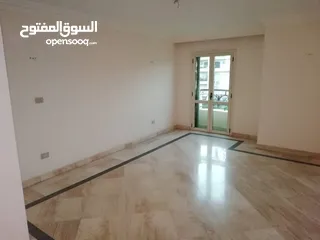  11 شقة للايجار