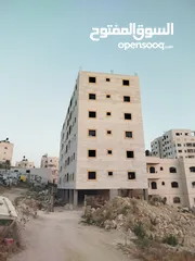  3 شقه لقطه للبيع جبلية مطله على الساحل