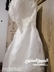 6 بدلة عرس موديل أمريكي نضيفة جدا شك يدوي للبيع بسعر مغري جدا 100 دينار.. استخدام مرة وحدة فقط