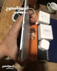  3 ايباد ميني 4 مساحة 128 بحالة الجديد بركب خط