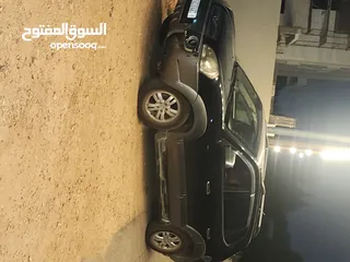  3 توسان 2006  بحاله ممتازة فل اضافات
