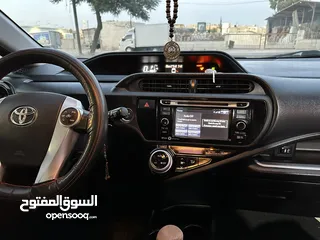  2 Toyota Prius C 2015