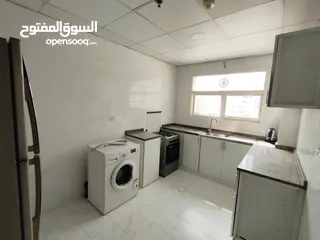  11 غرفة وصالة مفروش للإيجار الشهري في عجمان بكورنيش عجمان