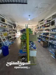  17 فرصة استثمارية وسكنية مميزة في ماركا الجنوبية – عمّان ( بيت مع ثلاث محلات للبيع )