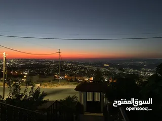  3 من المالك مباشرة فيلا باطلالة مميزة في ارقى مناطق الحمر بجوار القصور الملكية. مساحة الارض 1200 متر