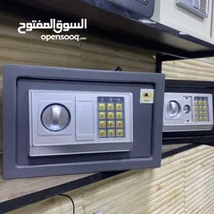  9 قاصة رقمية ومفتاح