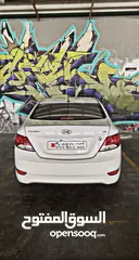  1 Hyundai accent 2016