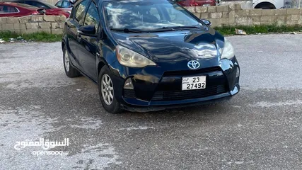  8 TOYOTA PRIUS C 2012للبيع كاش او اقساط