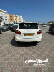  1 Porsche cayenne oman car